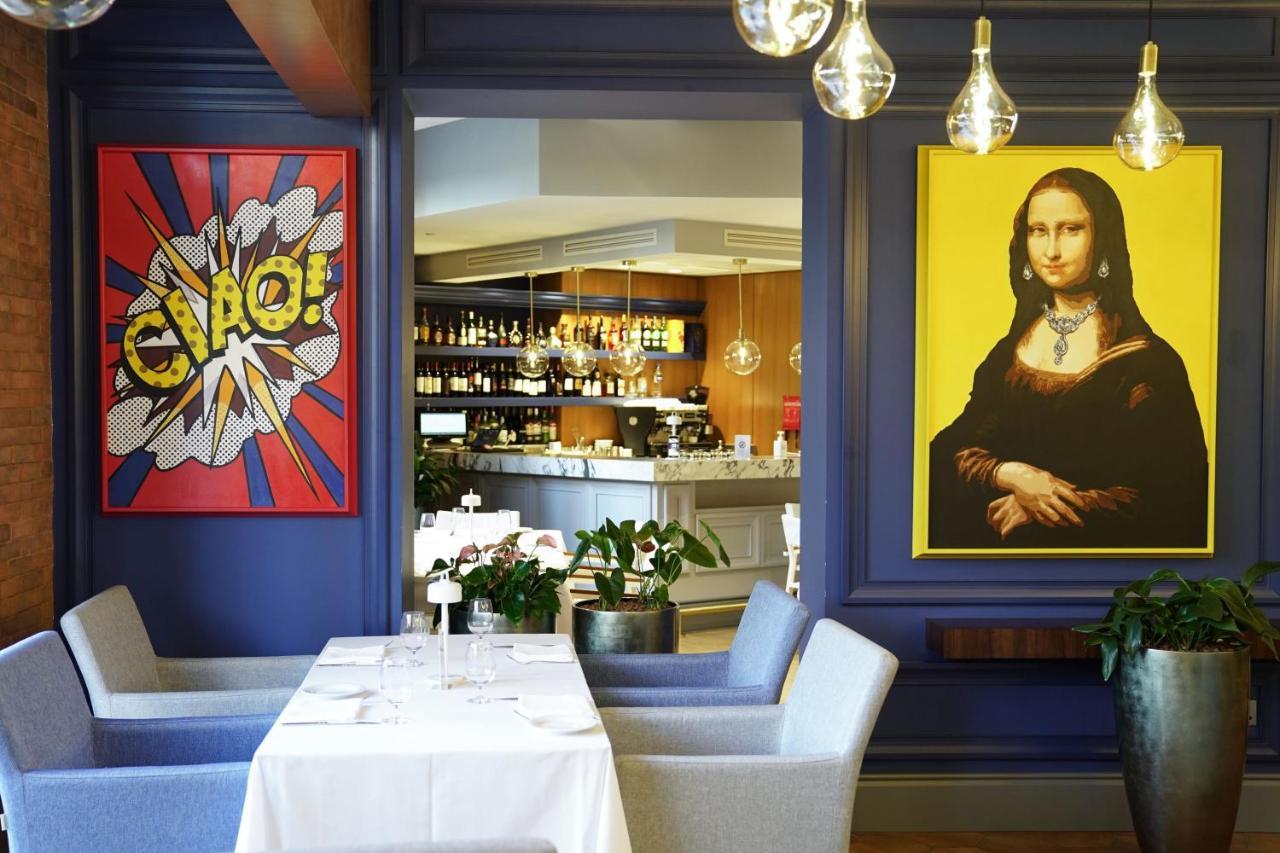 Hotel The St. Regis Ad Dawhah Esterno foto Restaurant in Moscow