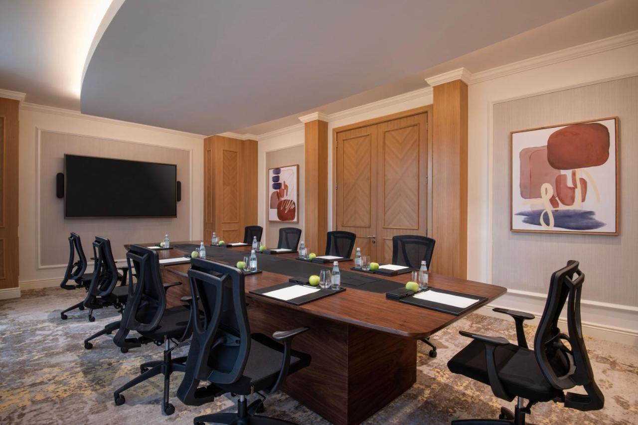 Hotel The St. Regis Ad Dawhah Esterno foto Boardroom