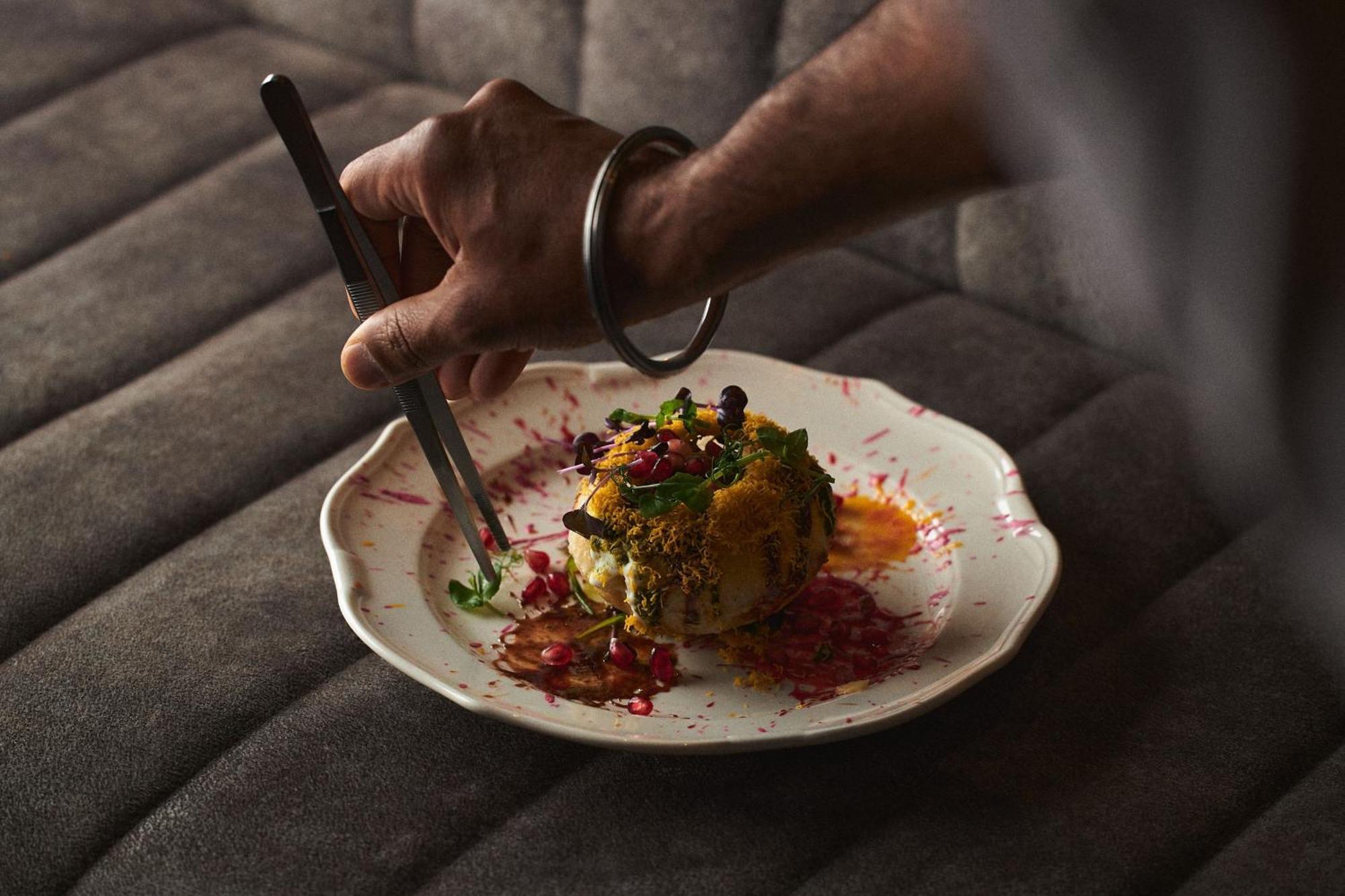 Hotel The St. Regis Ad Dawhah Esterno foto A dish at the restaurant