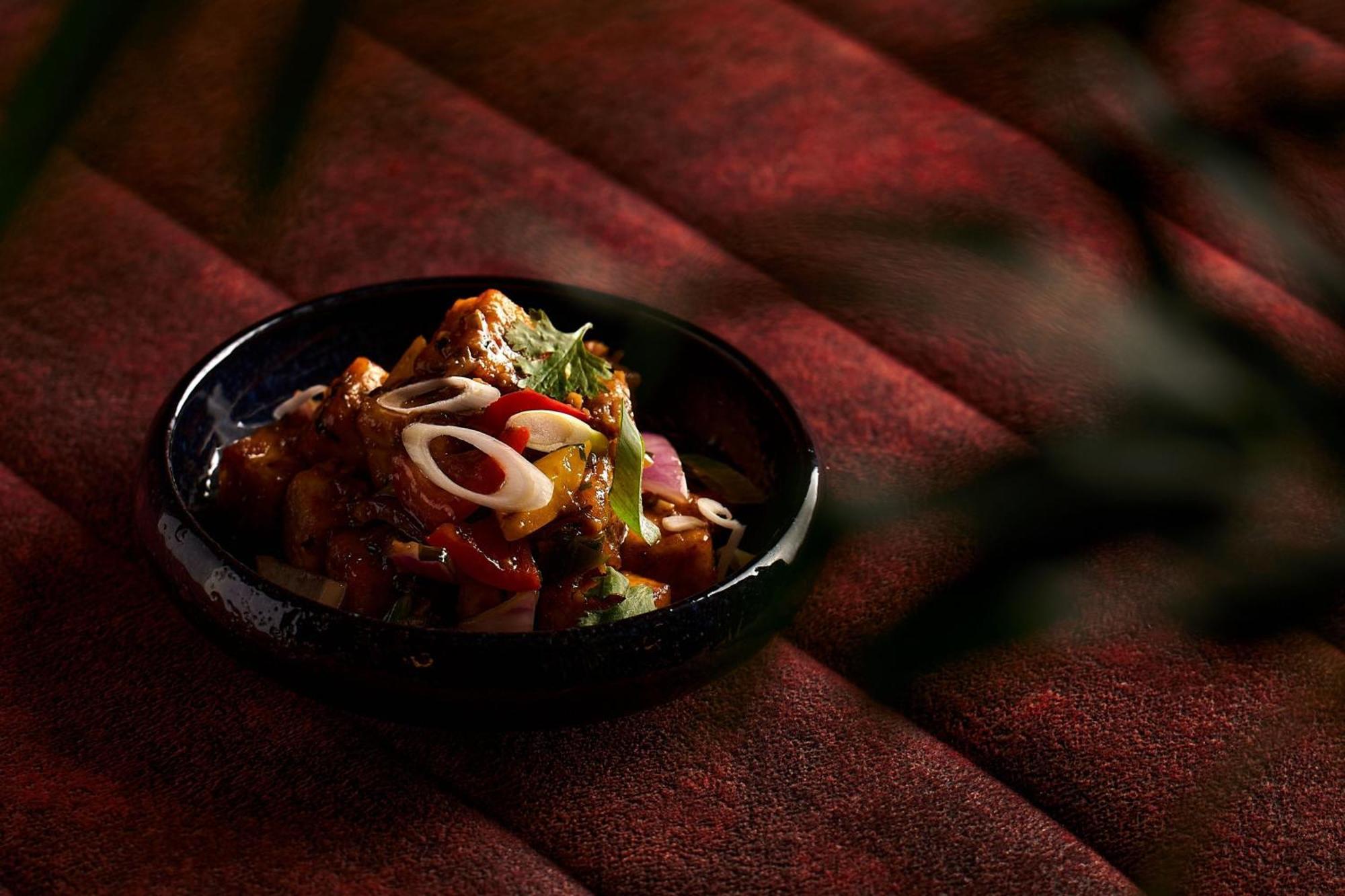 Hotel The St. Regis Ad Dawhah Esterno foto A bowl of sambal matah